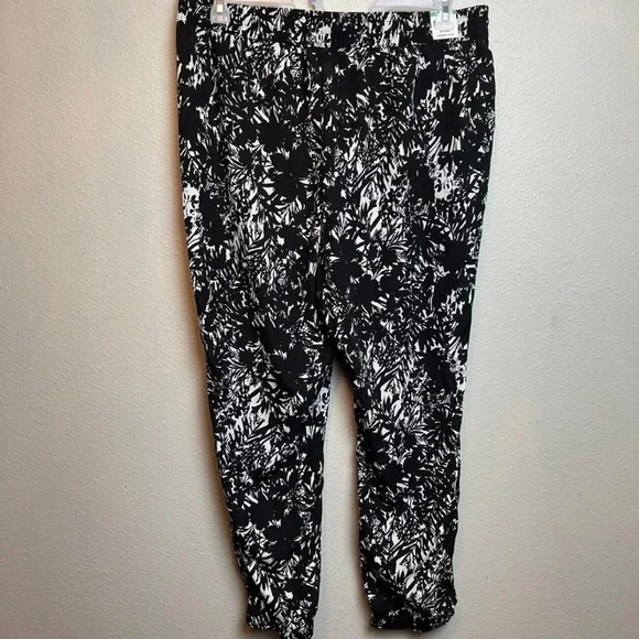 DAVID Bitton’s BUFFALO Soft‎ Pant in Black and White - Picture 5 of 13